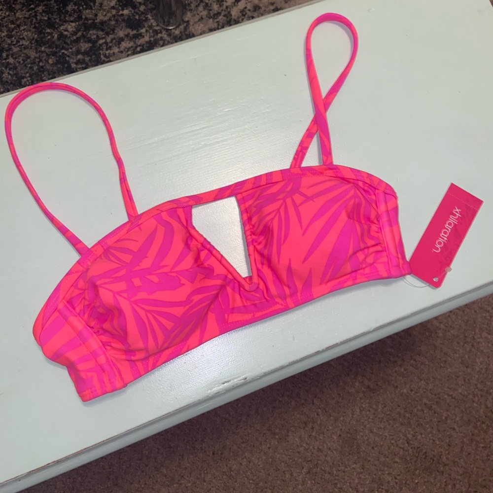 Pink bikini top